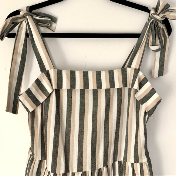 Robert Louise | striped pocket dress w/ bow strap - Picture 3 of 8